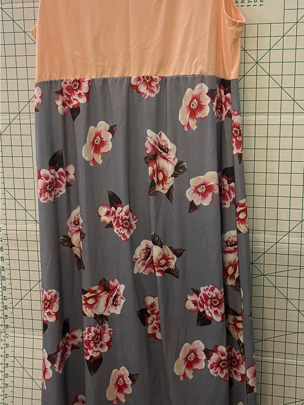 Peach & Grey Floral Sleeveless Maxi Dress - Size 2X